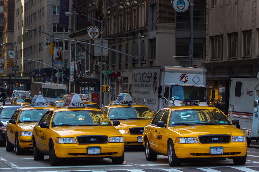 découvrez notre service de taxi fiable et rapide, disponible 24/7 pour vos déplacements en ville. réservez votre course en quelques clics et profitez d'un trajet confortable et sécurisé.