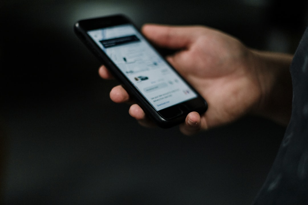 découvrez notre application de taxi conviviale et efficace, qui facilite vos trajets au quotidien. réservez votre voiture en quelques clics, suivez votre chauffeur en temps réel et profitez d'un service de qualité pour vos déplacements en toute sérénité.