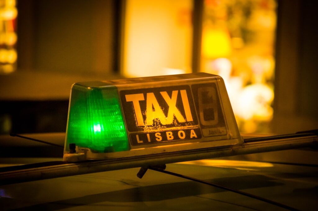 découvrez les tarifs de taxi, comparez les prix et trouvez les meilleures offres pour vos trajets. informations à jour sur les frais de course, les suppléments et astuces pour économiser sur vos déplacements en taxi.
