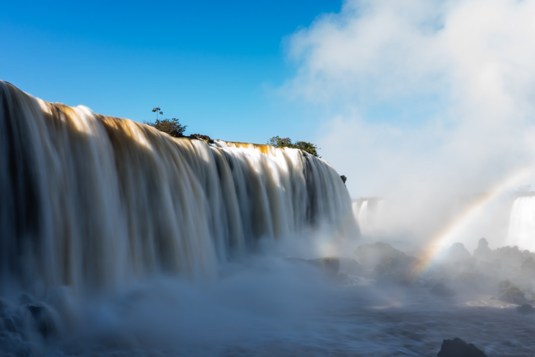 découvrez le coût du taxi pour visiter les chutes d'iguazu et planifiez votre trajet facilement. informations pratiques et conseils pour un transport abordable.