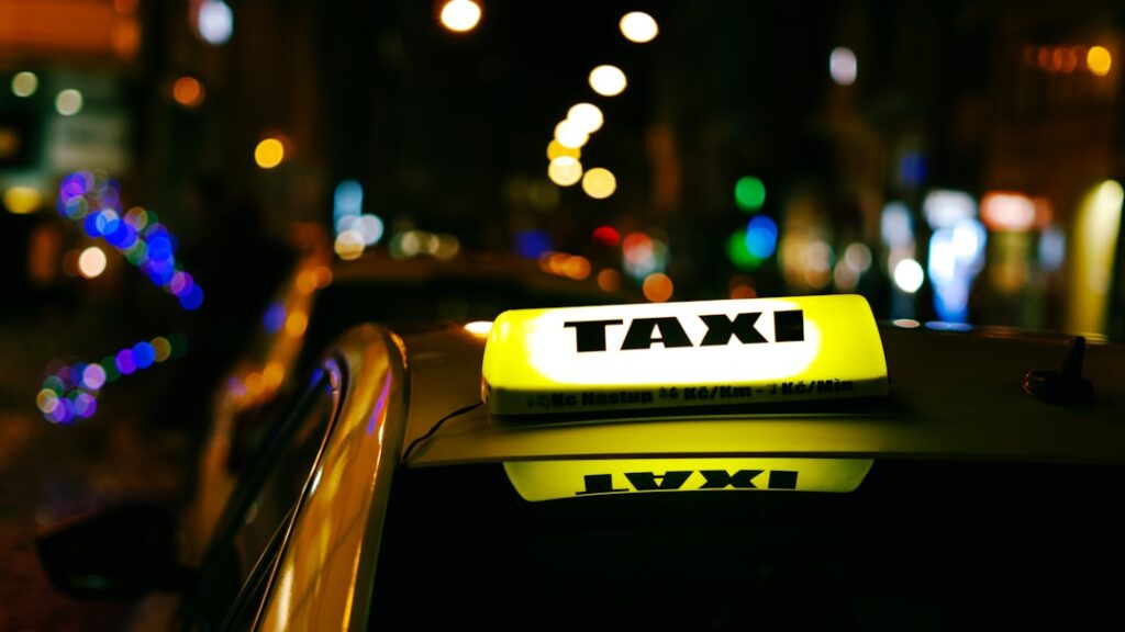découvrez nos tarifs de taxi transparents et abordables pour tous vos trajets. réservez facilement votre course en toute confiance.
