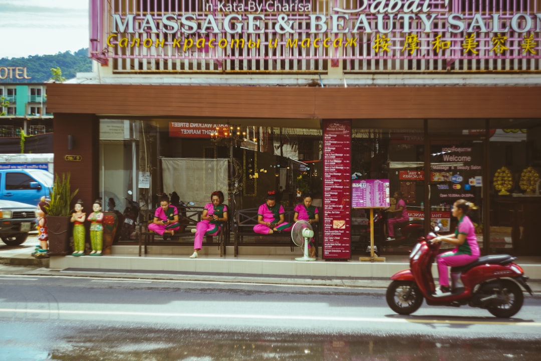 découvrez les tarifs des taxis à phuket pour planifier vos déplacements en toute simplicité. informations claires et à jour sur les prix des courses en taxi.