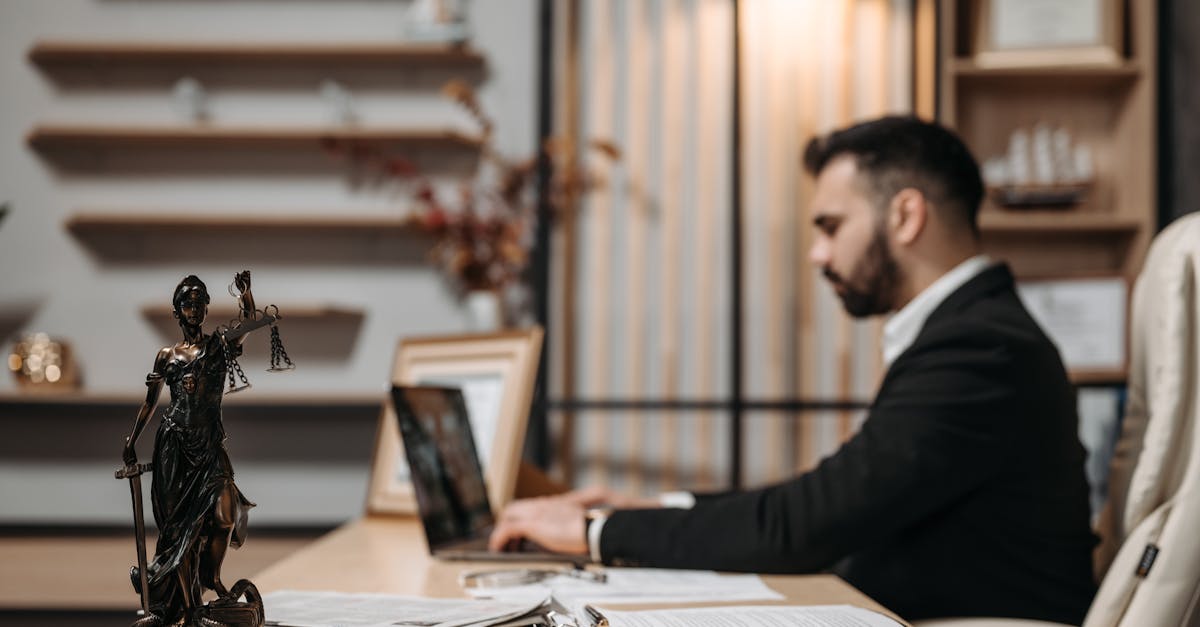 découvrez les différents statuts juridiques pour votre entreprise afin de choisir la structure la plus adaptée à vos besoins et optimiser votre activité.