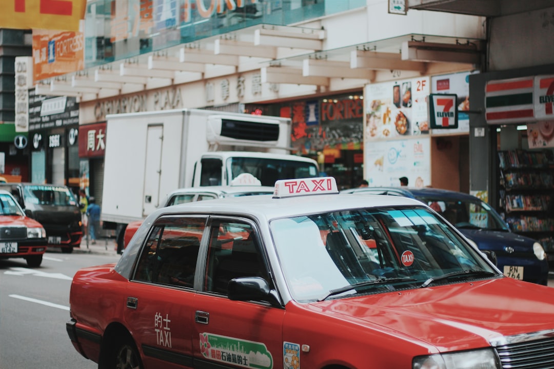 découvrez notre guide complet des services de taxi : conseils, astuces et informations pour choisir le taxi idéal en toute simplicité.